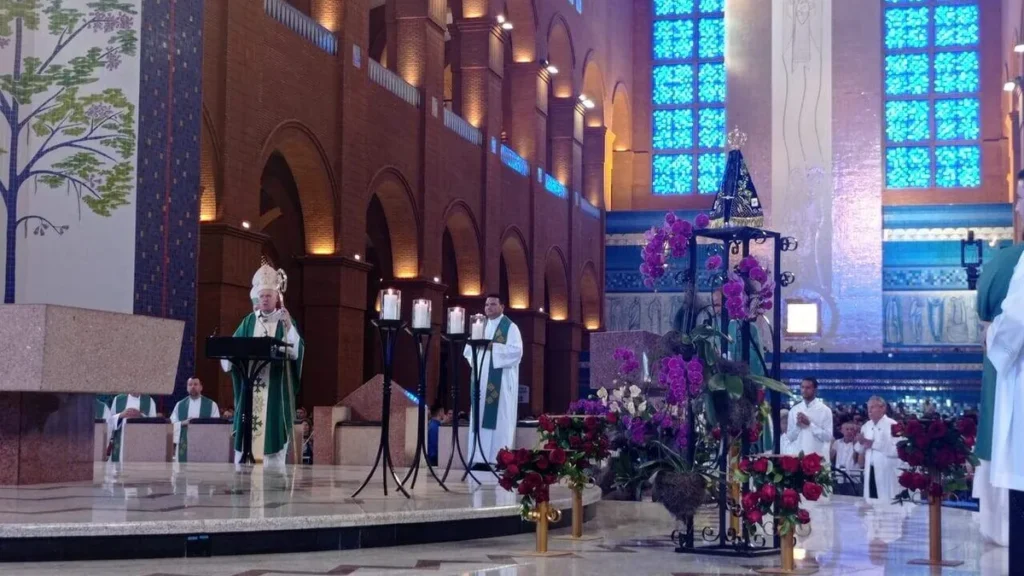 Imagem Missa do Sinodo 24 de setembro do artigo Santuário Nacional celebra Santa Missa em comunhão com a Assembleia Sinodal