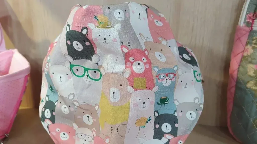 Imagem bandana do artigo Babador bandana em costura criativa - Faça Você Mesmo