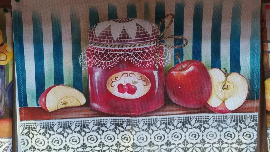 Imagem pintura do artigo Pano de copa - Geleia de maçã (Pintura com Stencil) - Faça Você Mesmo