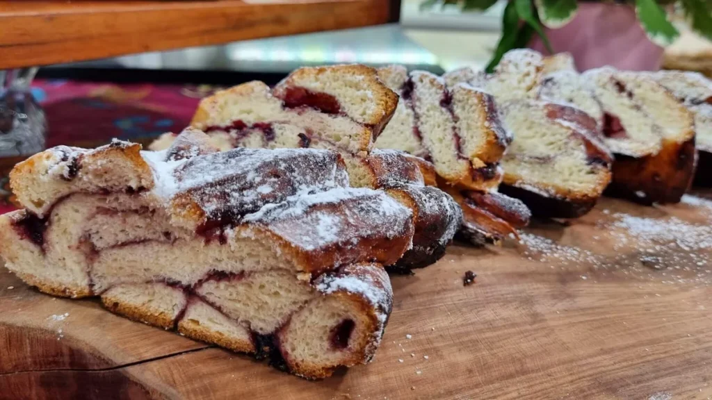 Imagem pao doce de frutas vermelhas do artigo Pão doce de Frutas Vermelhas - Santa Receita