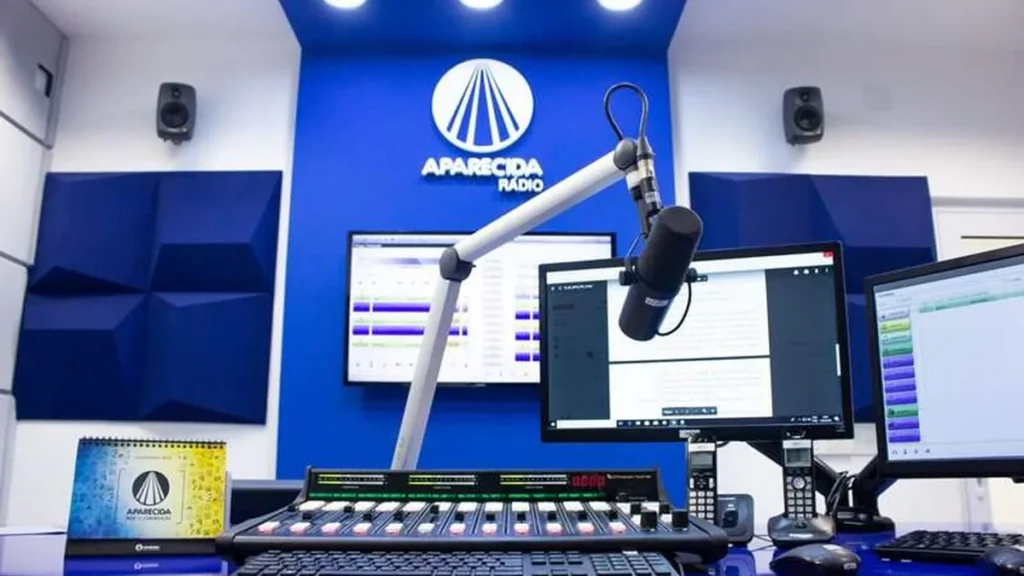 Imagem Estudio da Radio Aparecida do artigo Rádio Aparecida fortalece sua programação com música de qualidade