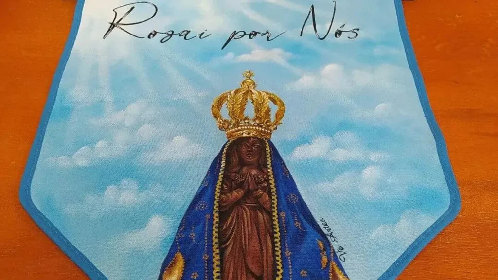 Imagem nossa sra aparecida bando do artigo Pintura realista de Nossa Sra Aparecida no bandô - Faça Você Mesmo