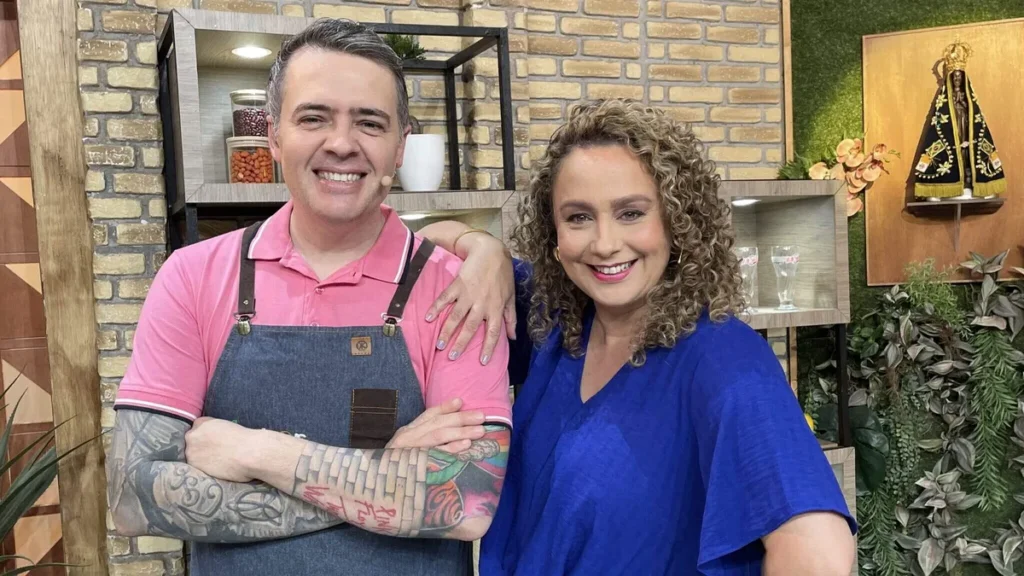 Imagem 1 Bianca laua e chef leonardo roncon do artigo Chef Léo Roncon ensina uma sensacional receita de frango assado