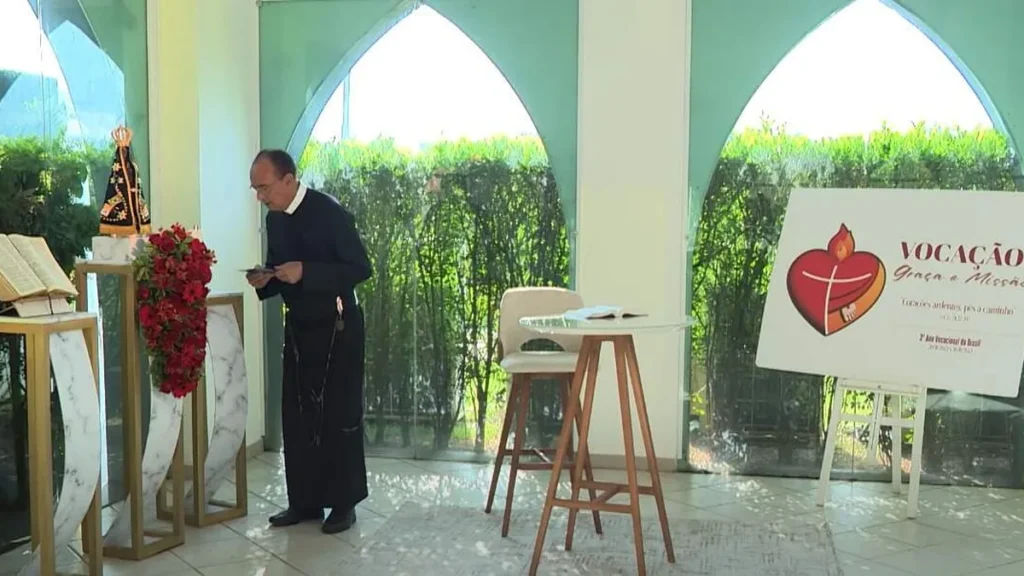 Irmão Viveiros no Programa Novena Vocacional