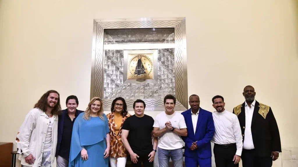 Imagem Artistas na Capela Reservada do artigo Festival da Padroeira: Um Presente da Família dos Devotos à Nossa Senhora Aparecida