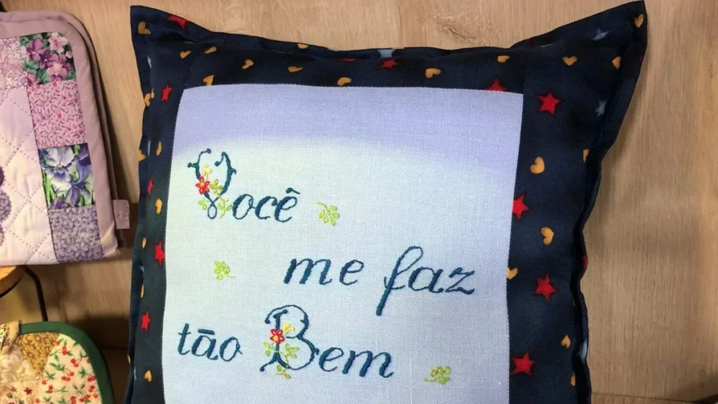 Imagem almofada bordado do artigo Almofada Bordada - Faça Você Mesmo