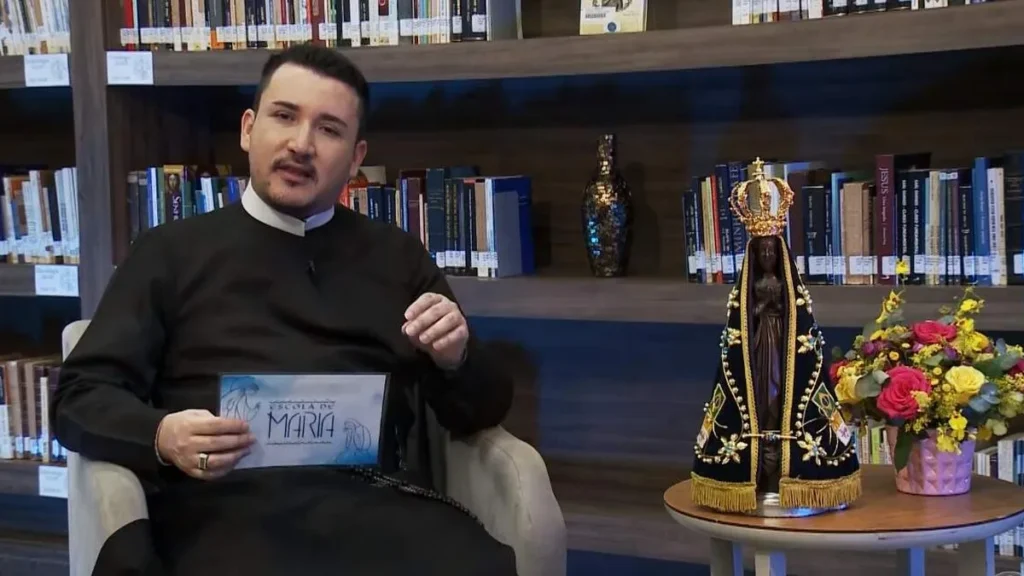 Imagem escola de maria do artigo A devoção a Nossa Senhora Aparecida nos dias atuais