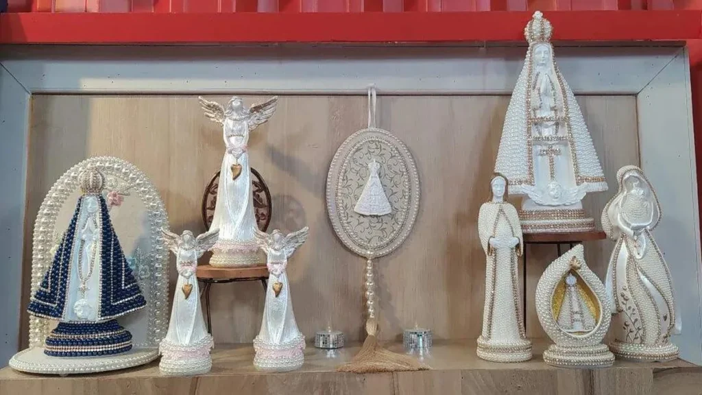 Imagem medalhao do artigo Medalhão de Nossa Senhora Aparecida - Faça Você Mesmo