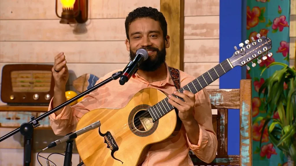 Imagem LDS 28 11 Reproducao TV Aparecida 1 do artigo Cantor e instrumentista Léo Pinheiro se apresenta no "Luar do Sertão"