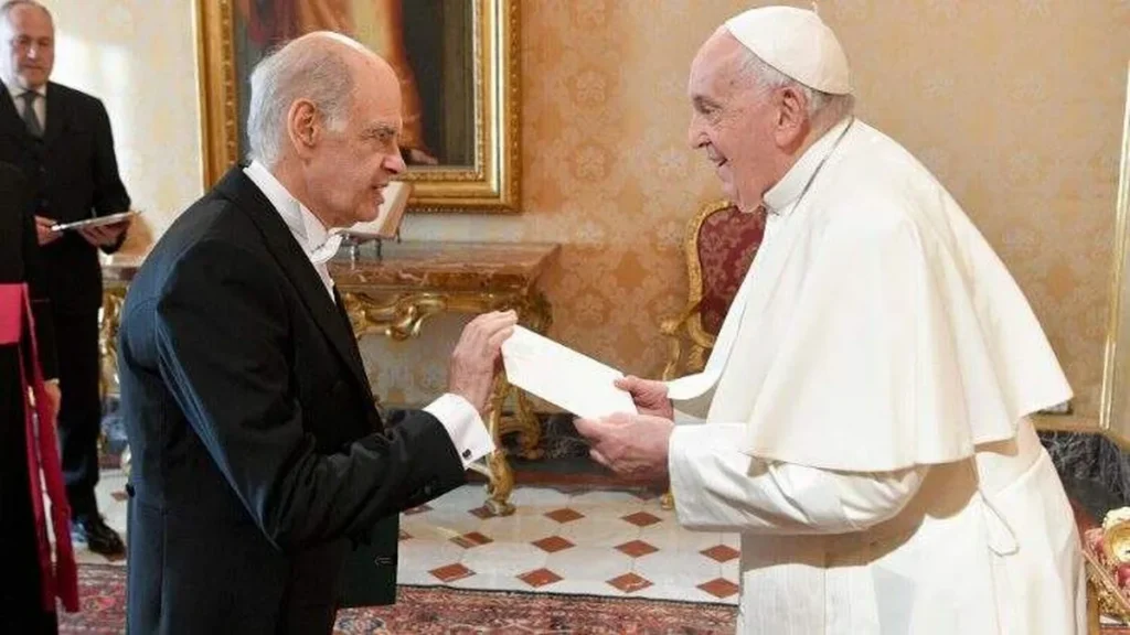 Imagem Novo embaixador do Brasil junto a Santa Se do artigo Papa recebe o novo embaixador do Brasil junto à Santa Sé