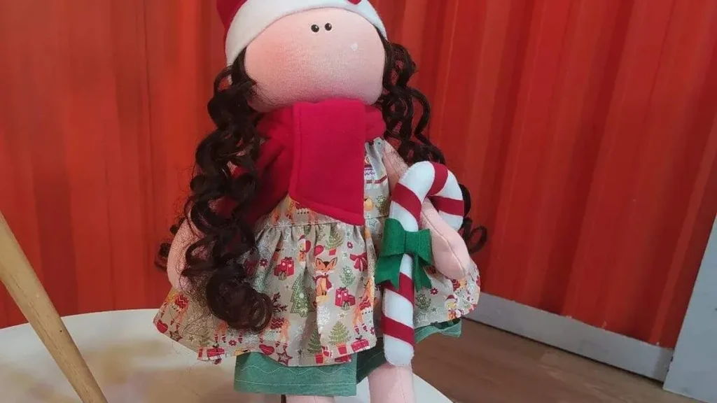 Imagem boneca do artigo Boneca Natalina Estrela: Aula 3 - Minicurso Faça Você Mesmo