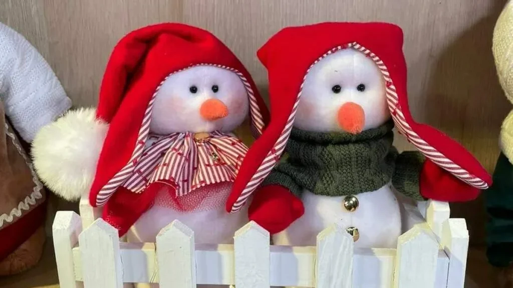 Imagem boneco de neve do artigo Boneco de neve em pelúcia - Faça Você Mesmo