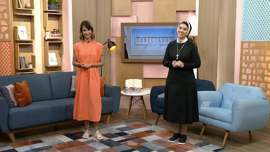 Imagem leticia andrade irma grazi do artigo Música e sorriso são temas do “Conectados pela Fé” deste sábado