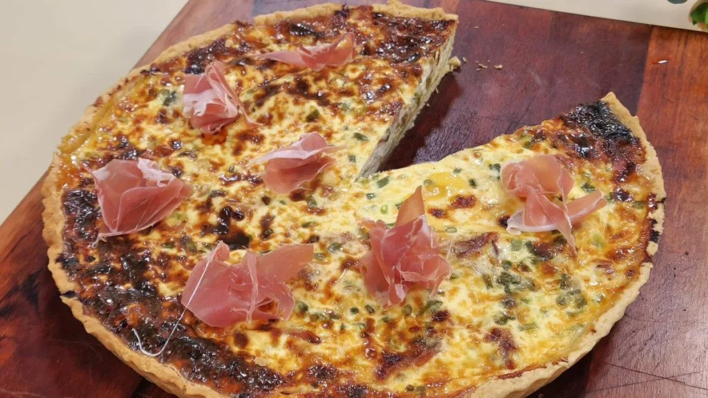 Imagem quiche do artigo Quiche de cogumelos e quiche de presunto parma com Figo - Santa Receita