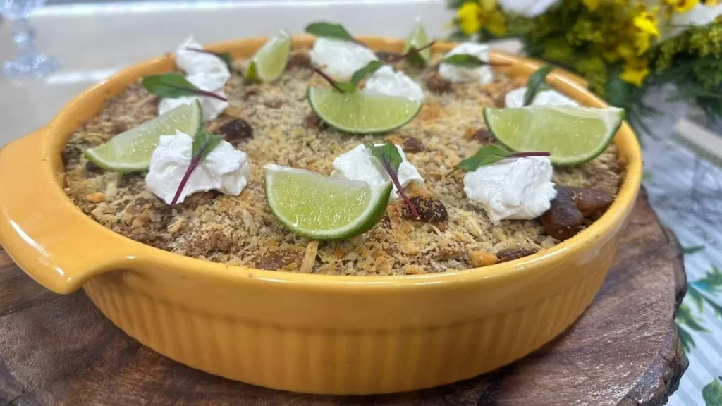 Imagem torta de banana farofada do artigo Quibe de Grão de Bico - Santa Receita