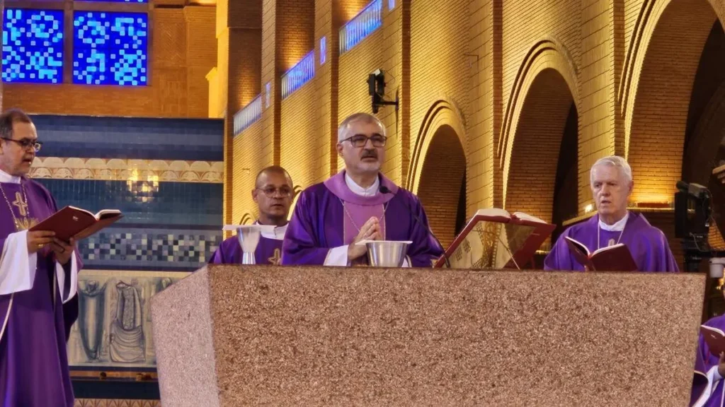 Imagem Missa no Santuario 03 12 2023 do artigo Missa em Aparecida celebra nova tradução do Missal Romano