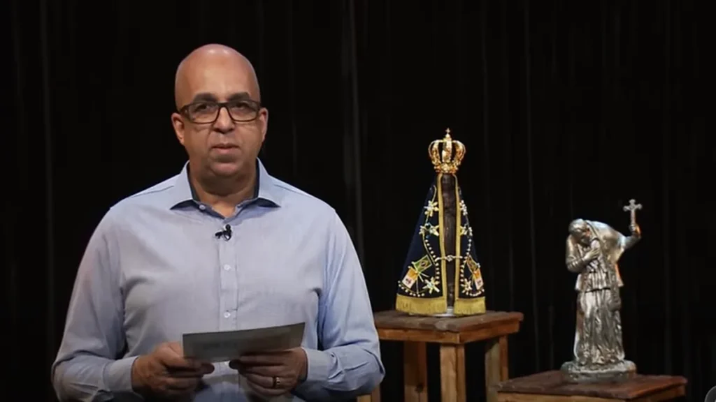 Imagem Padre Mauro 2 do artigo Reveja: Diálogos reflete sobre a Igreja, constituída pelo povo de Deus