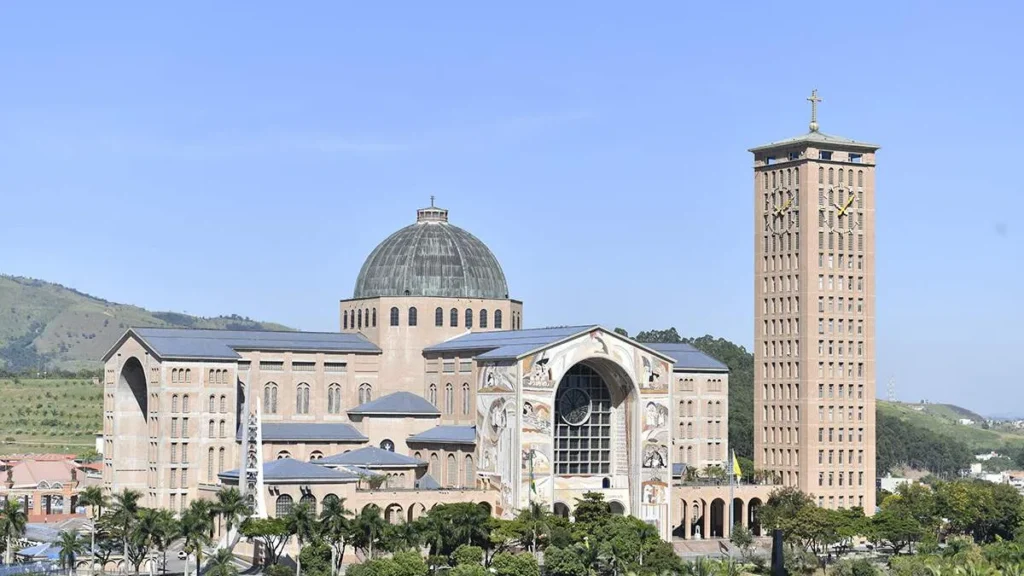 Imagem Santuario Nacional vista geral 01 do artigo Doação Recorrente: Uma nova maneira de ajudar a Casa da Mãe Aparecida