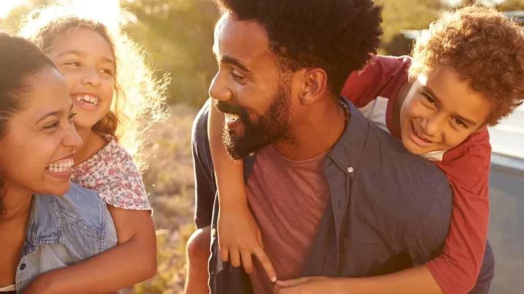 Imagem Familia feliz do artigo Celebre o Dia da Família, Santuário da vida