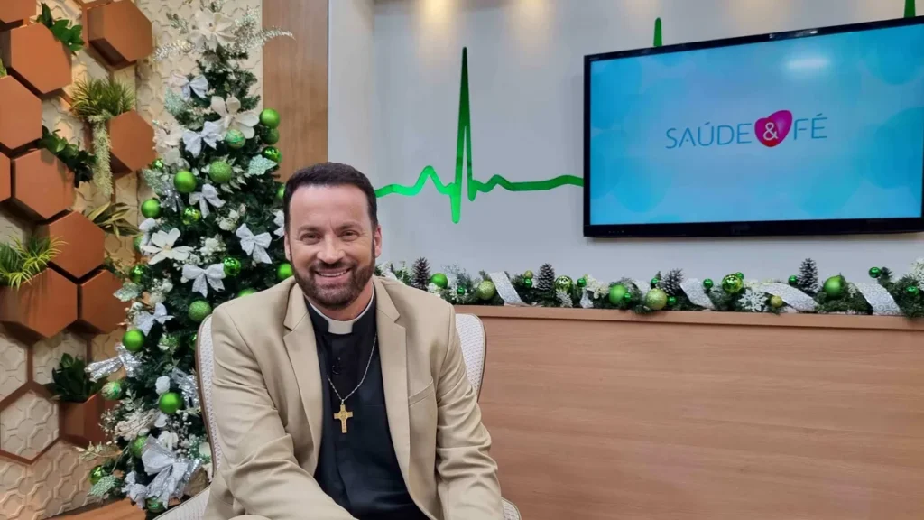 Imagem SFE Juana Tannus TV Aparecida compressed do artigo "Saúde e Fé" fala sobre os cuidados com as varizes no verão