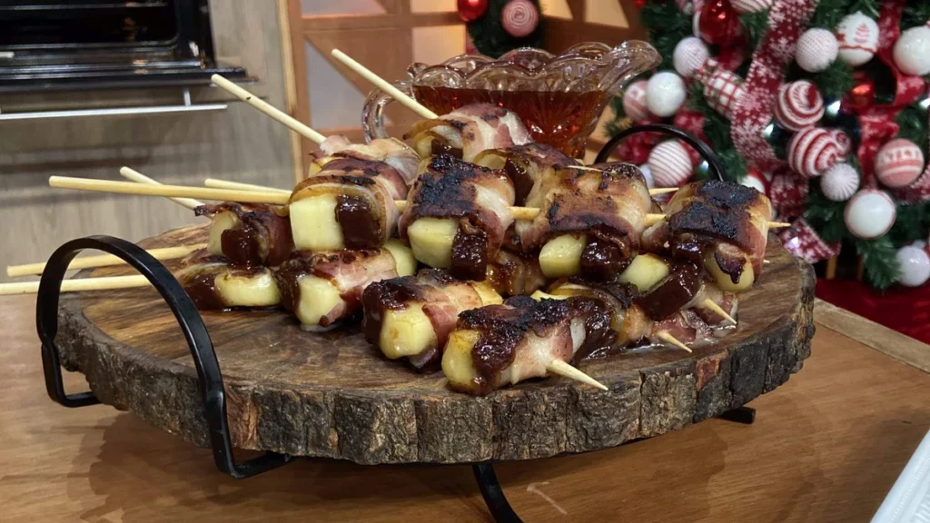 Imagem espetinho de bacon goiabada e queijo coalho do artigo Espetinho de Bacon, Goiabada e Queijo Coalho – Sabor de Vida