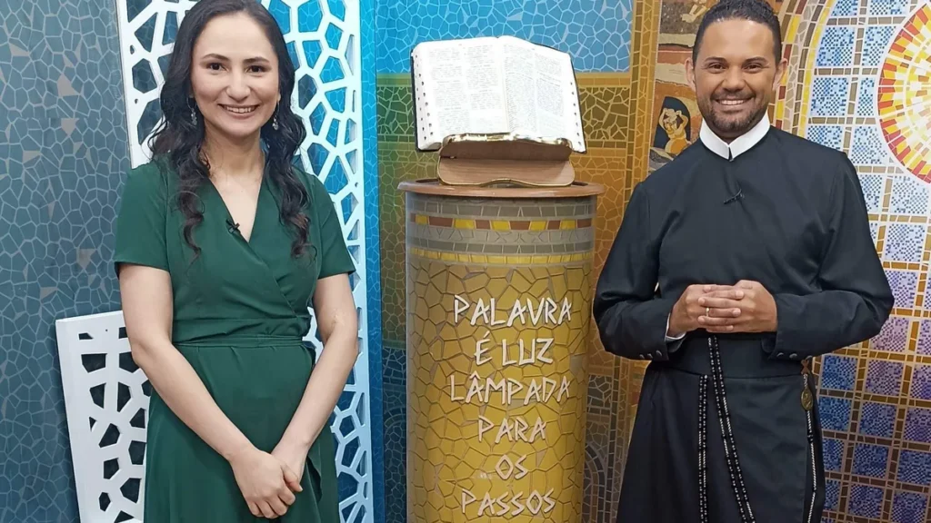 Padre Rodrigo Arnoso vai realizar o estudo do mês junto de Gisele Canário