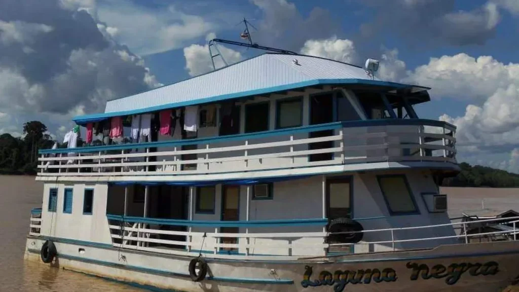 Imagem Barco Hospital Laguna Negra do artigo Seja um voluntário na Missão do Barco Hospital Laguna Negra na Amazônia