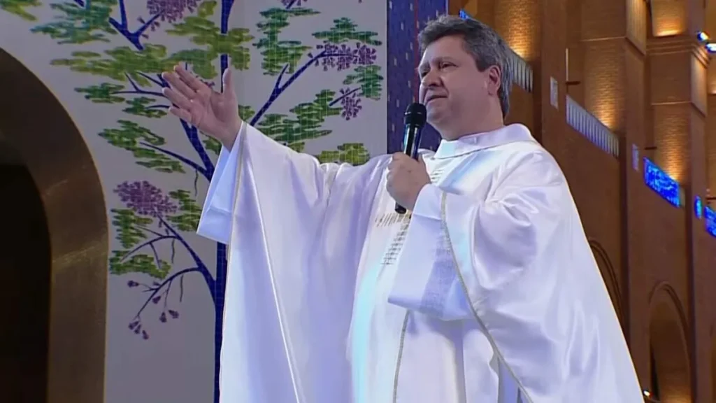 Imagem padre eduardo catalfo epifania 2024 do artigo Epifania: "Procuramos Jesus, porque acreditamos em seu Reino"