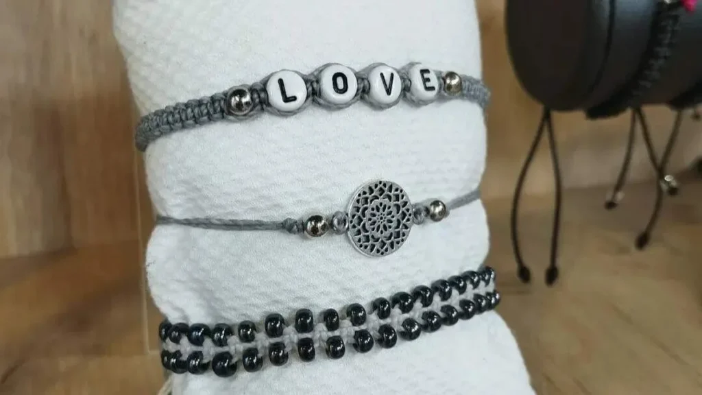 Imagem Pulseira em mcrame do artigo Mix Sophia (pulseiras em macramê) - Faça Você Mesmo