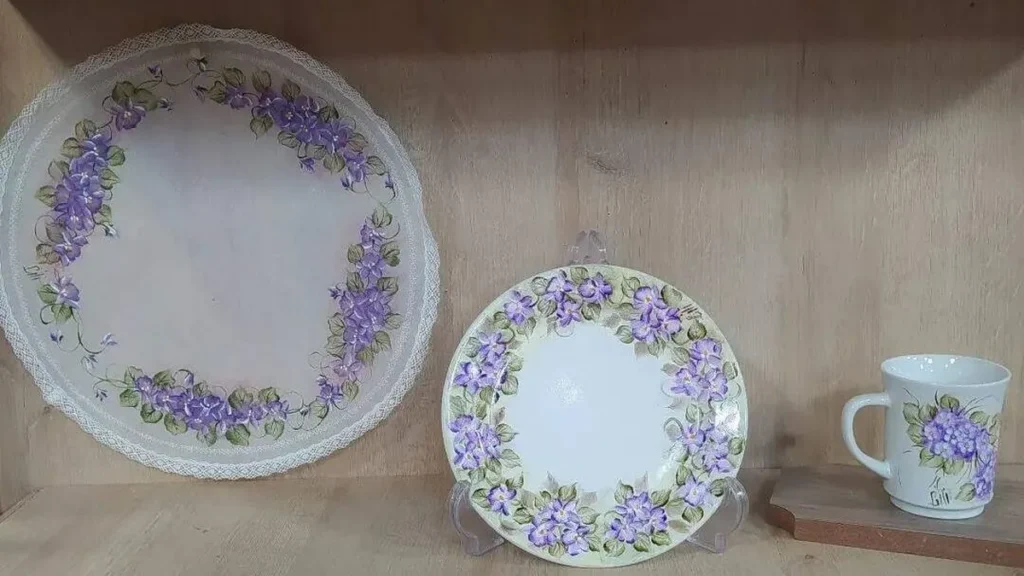 Imagem pintura porcelana do artigo Prato decorativo (Pintura em Porcelana) - Faça Você Mesmo