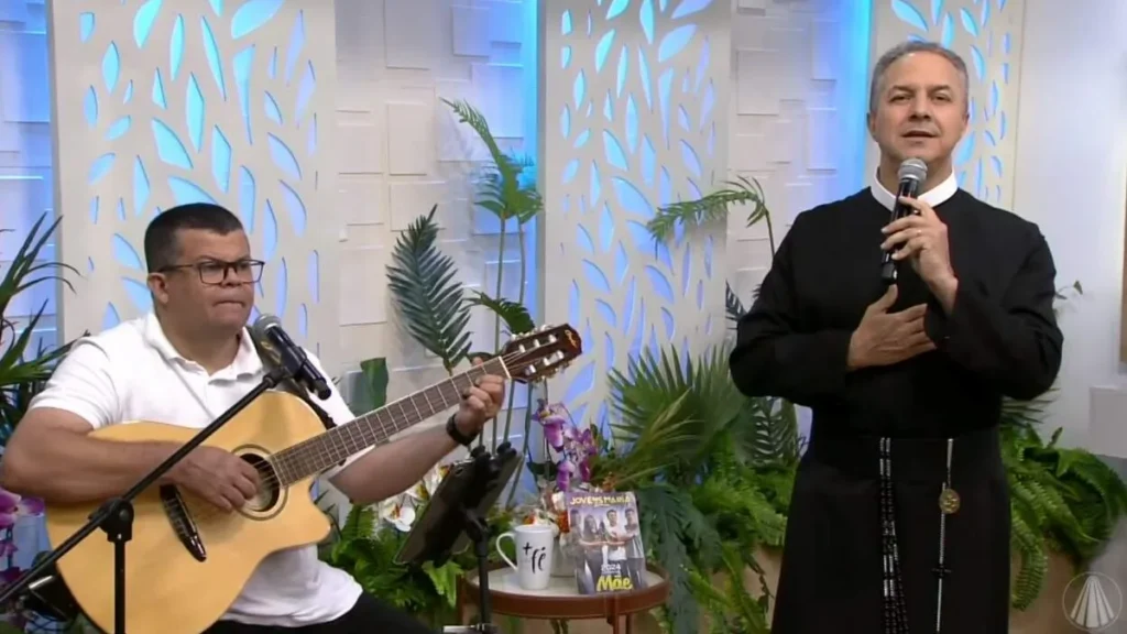 Imagem Padre Camilo do artigo Músicas para orar com Pe. Camilo