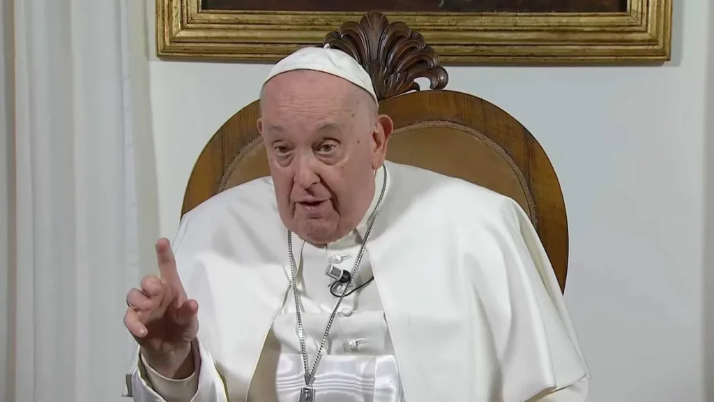 Imagem Papa Francisco em entrevista do artigo Em entrevista Papa fala sobre bênçãos, planos e os conflitos mundiais