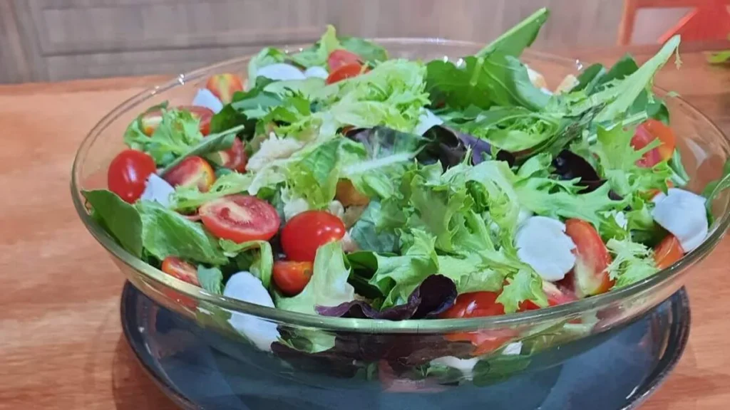 Imagem Salada italiana sabor de vida do artigo Salada Italiana – Sabor de Vida