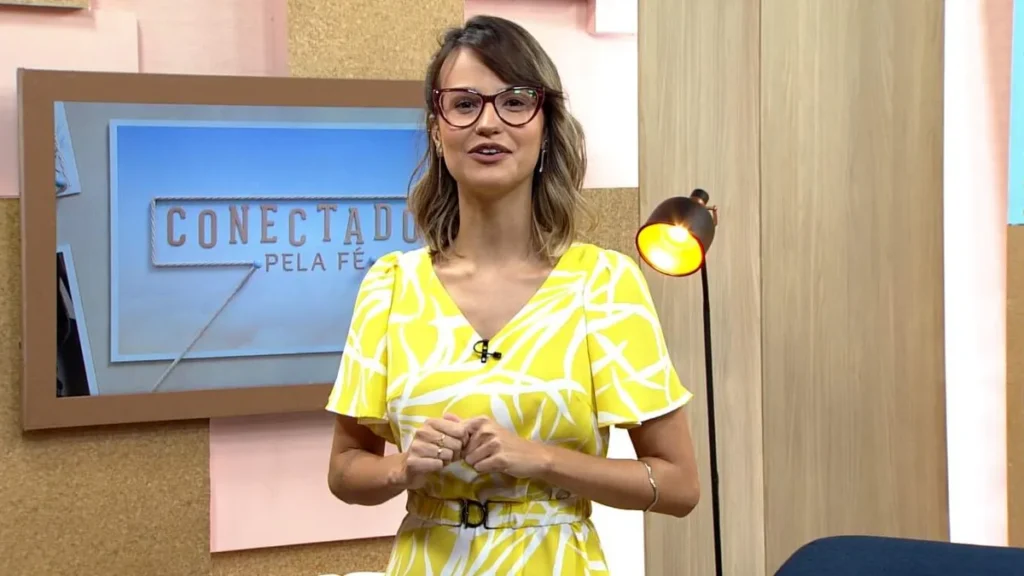 Imagem leticia andrade do artigo Batismo é o tema do “Conectados pela Fé” deste sábado