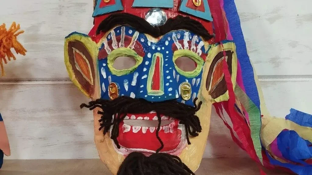 Imagem mascara do artigo Máscara para Folia de Reis - Faça Você Mesmo