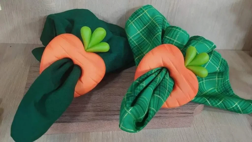 Imagem porta guardanapo do artigo Porta-guardanapo de cenoura em biscuit - Faça Você Mesmo