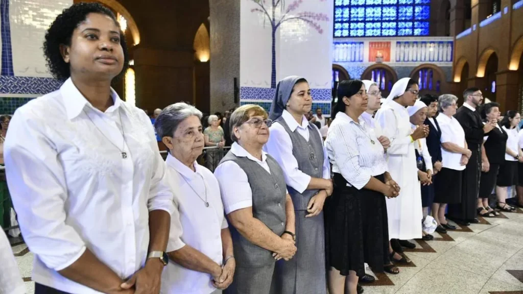 Imagem Missa ao Dia Mundial da Vida Consagrada do artigo Dia Mundial da Vida Consagrada é celebrado no Santuário Nacional