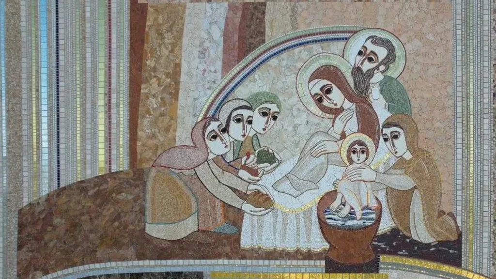 Cena da Natividade da Virgem Maria retratada na Fachada Sul