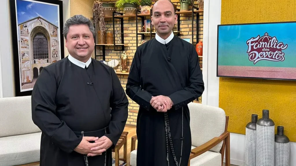 Imagem Missionarios Redentoristas no programa Familia dos Devotos do artigo Missionários Redentoristas anunciam data da entrega da Fachada Sul