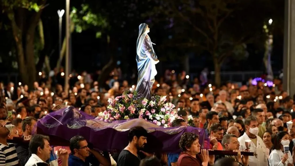 Procissã do Senhor Morto é uma das marcas da Semana Santa