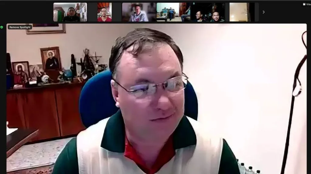 Imagem Padre Rogerio Gomes Superior Geral Redentorista do artigo Encontro on-line com o Governo Geral Redentorista