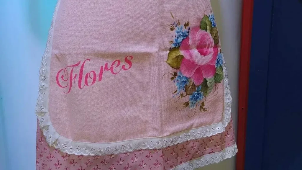 Imagem avental flores do artigo Avental com Rosas - Faça Você Mesmo