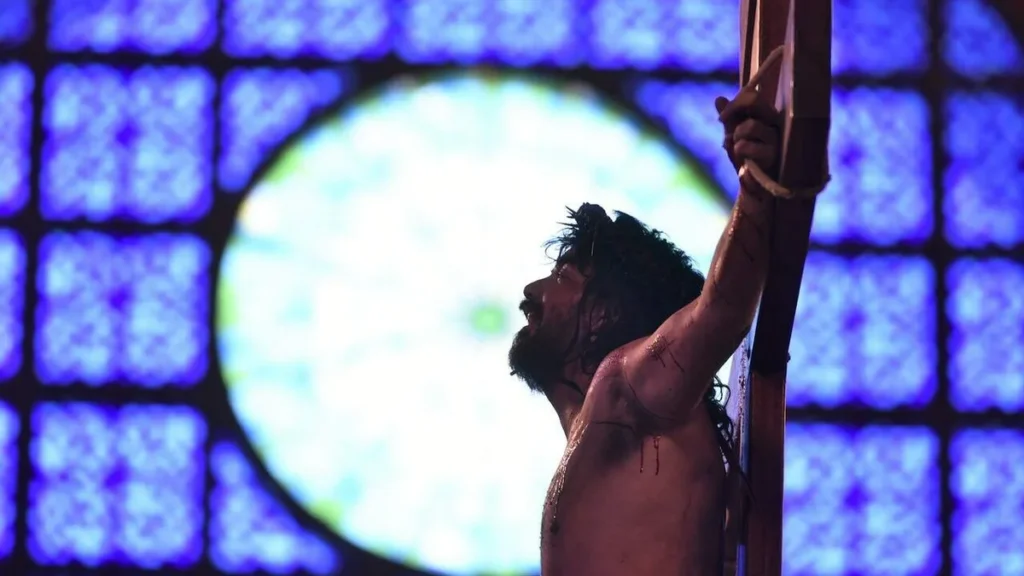 Imagem Via Sacra no Santuario 2018 do artigo Via-Sacra: acompanhando Cristo no caminho da Cruz