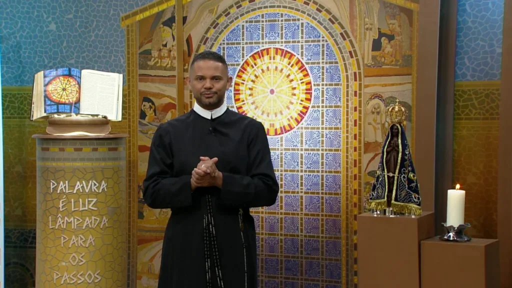 Imagem padre rodrigo jornada biblica do artigo “Jornada Bíblica” inicia estudo bíblico do Evangelho de São Lucas em março
