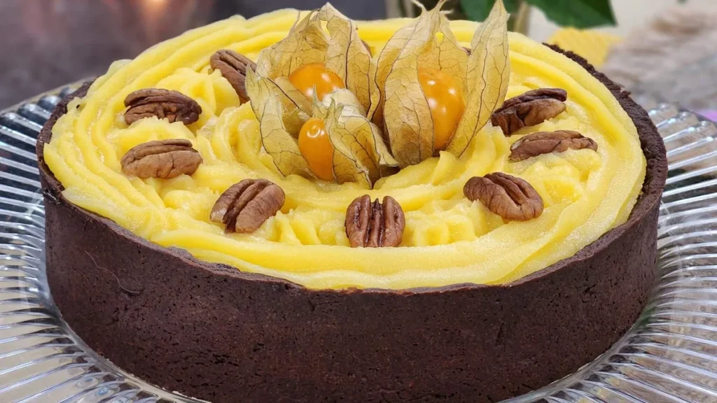 Imagem torta de brigadeiro ao leite com nozes do artigo Torta de Brigadeiro ao Leite com Nozes e Baba de Moça - Santa Receita