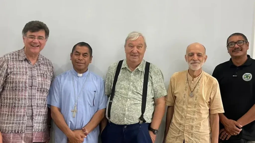 Imagem frei hans stapel nelson giovanelli do artigo Fazenda da Esperança pode abrir nova unidade no Timor-Leste