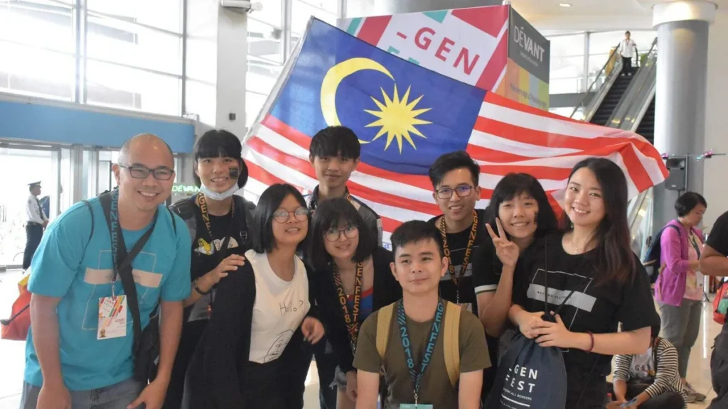 Imagem Jovens se inscrevem para o Genfestno Brasil do artigo Brasil recebe jovens de 48 países para a edição do Genfest 2024