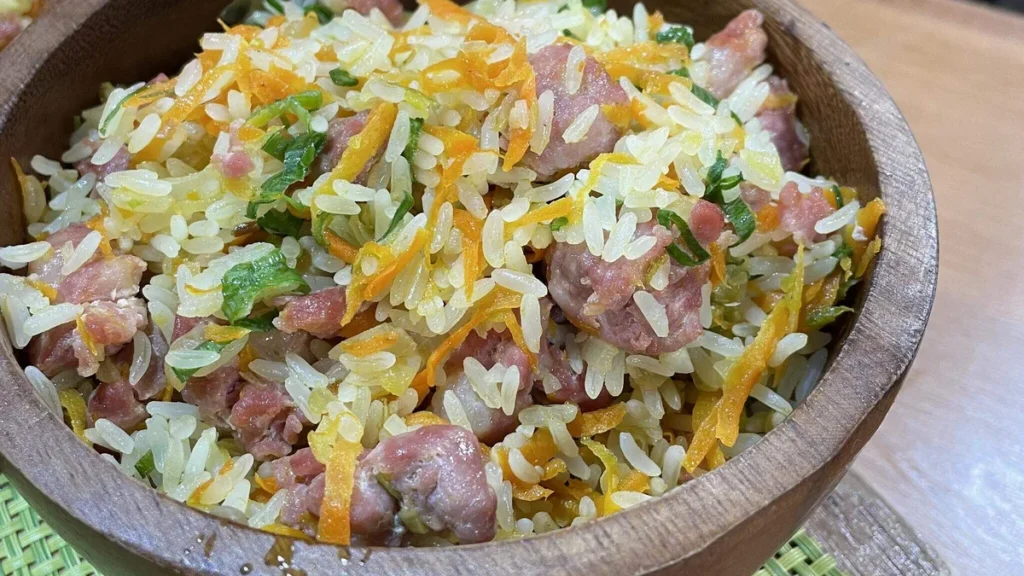 Imagem arroz linguica sdv Easy Resize.com do artigo Arroz com Cenoura e Linguiça Fresca – Sabor de Vida