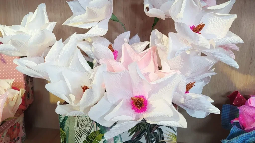 Imagem flor do artigo Flor Magnólia em Crepom - Faça Você Mesmo