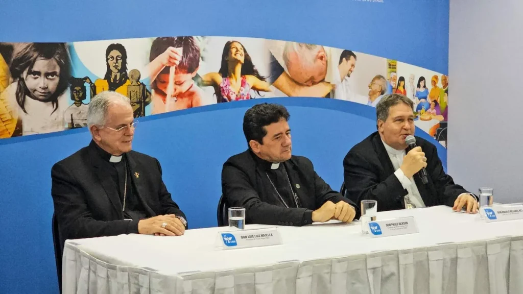 Imagem setima coletiva de imprensa 61 ag 2024 do artigo Bispos comentam causa de santos e vida religiosa em coletiva